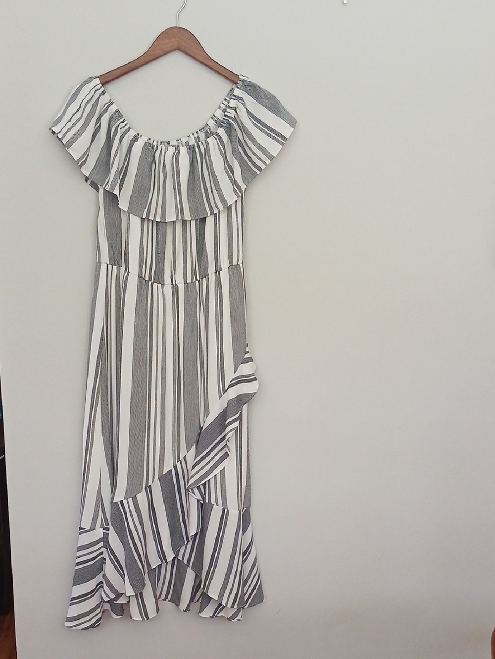 Maurices White & Gray Striped Off-Shoulder Ruffle Maxi Dress